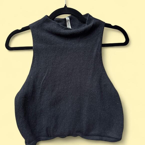 Free People Intimately Black Cashmere Mock Neck Crop Tank Top size L - Picture 1 of 5